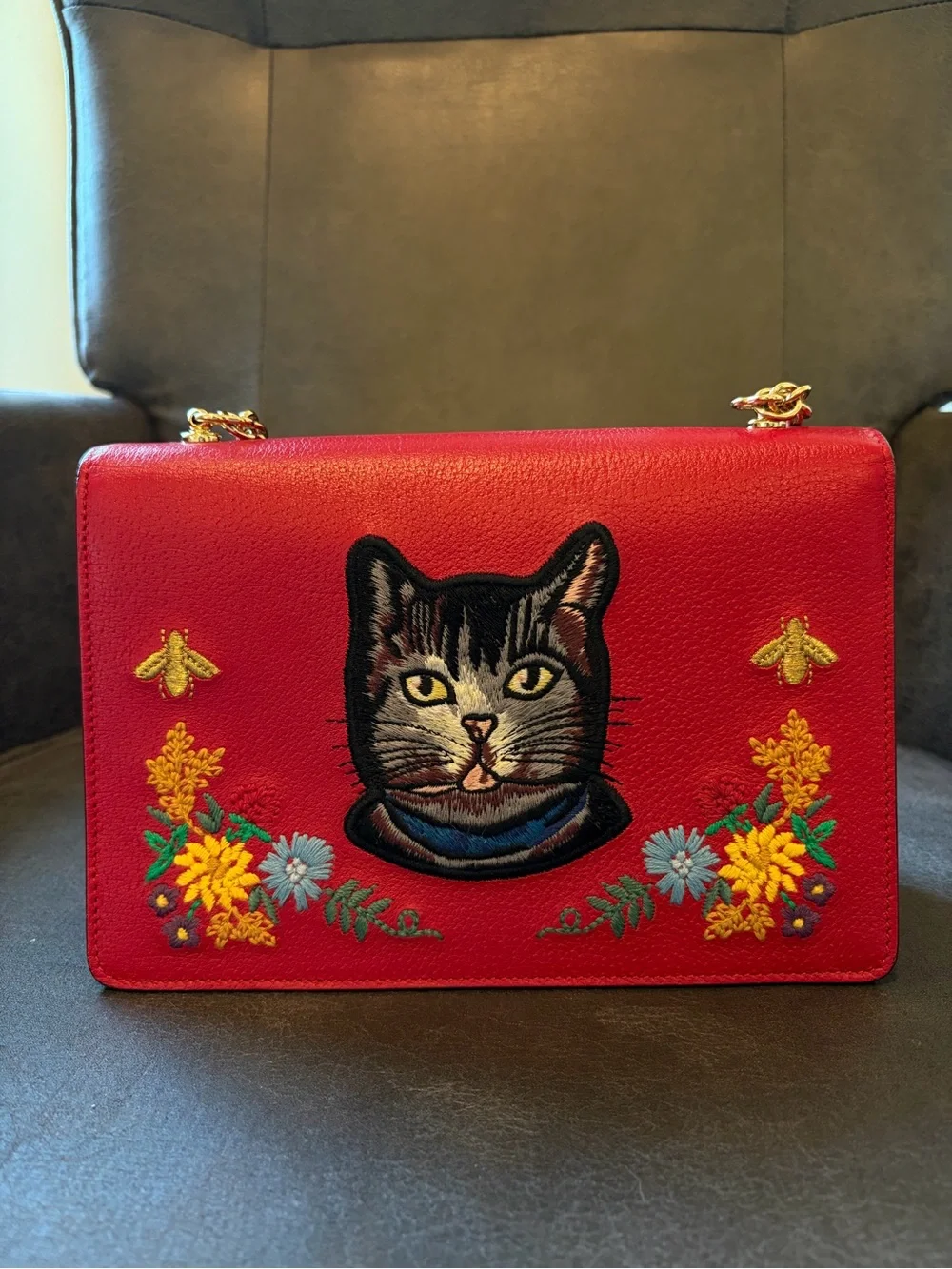 Gucci Red Floral Embroidered Shoulder Bag with Crystal Double G